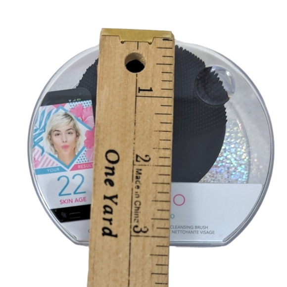 Foreo Luna Fofo Silicone Cleansing Brush Bluetooth - Picture 5 of 5